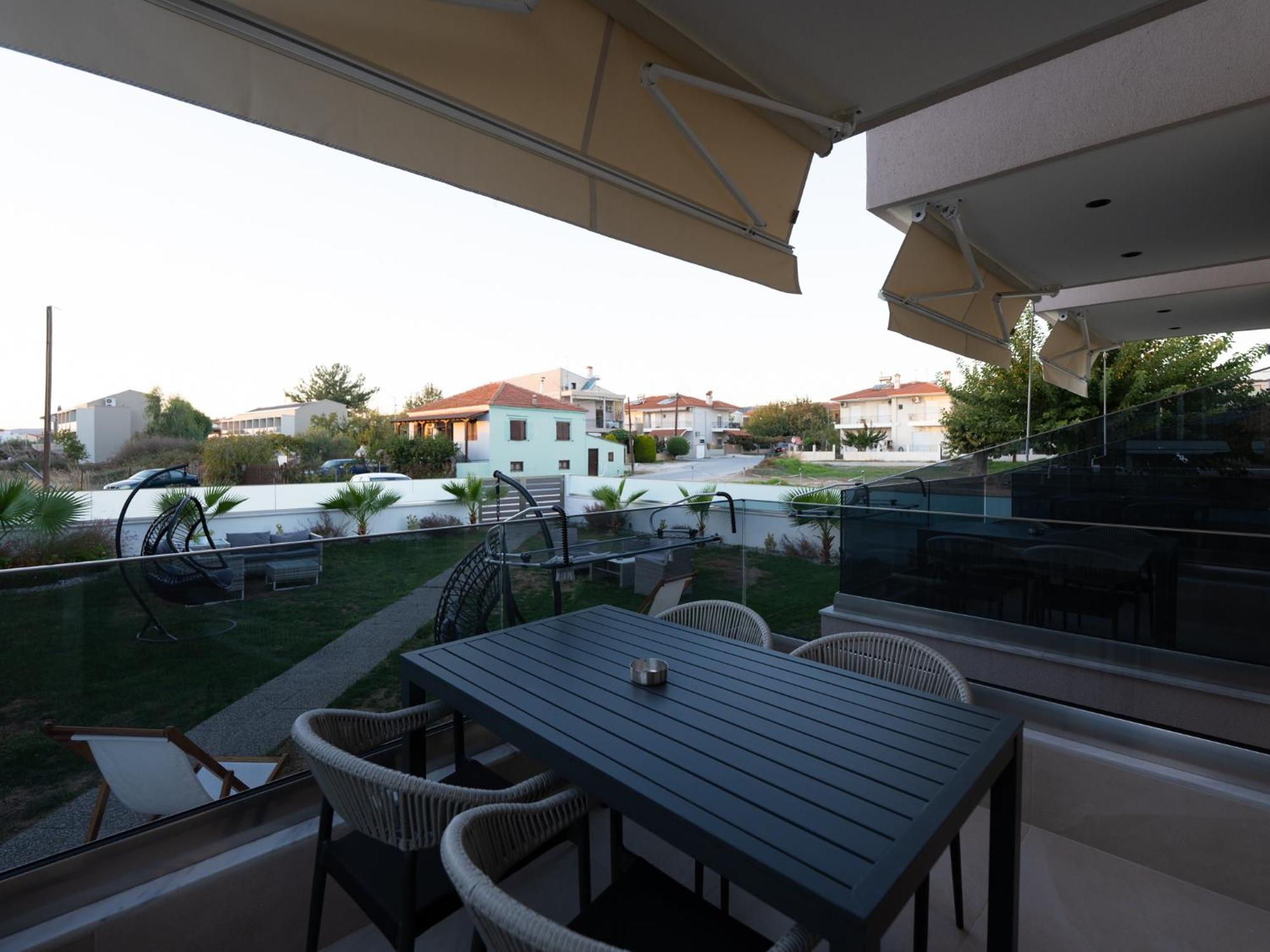 Antony'S Luxury Apartments Nikiti  Dış mekan fotoğraf