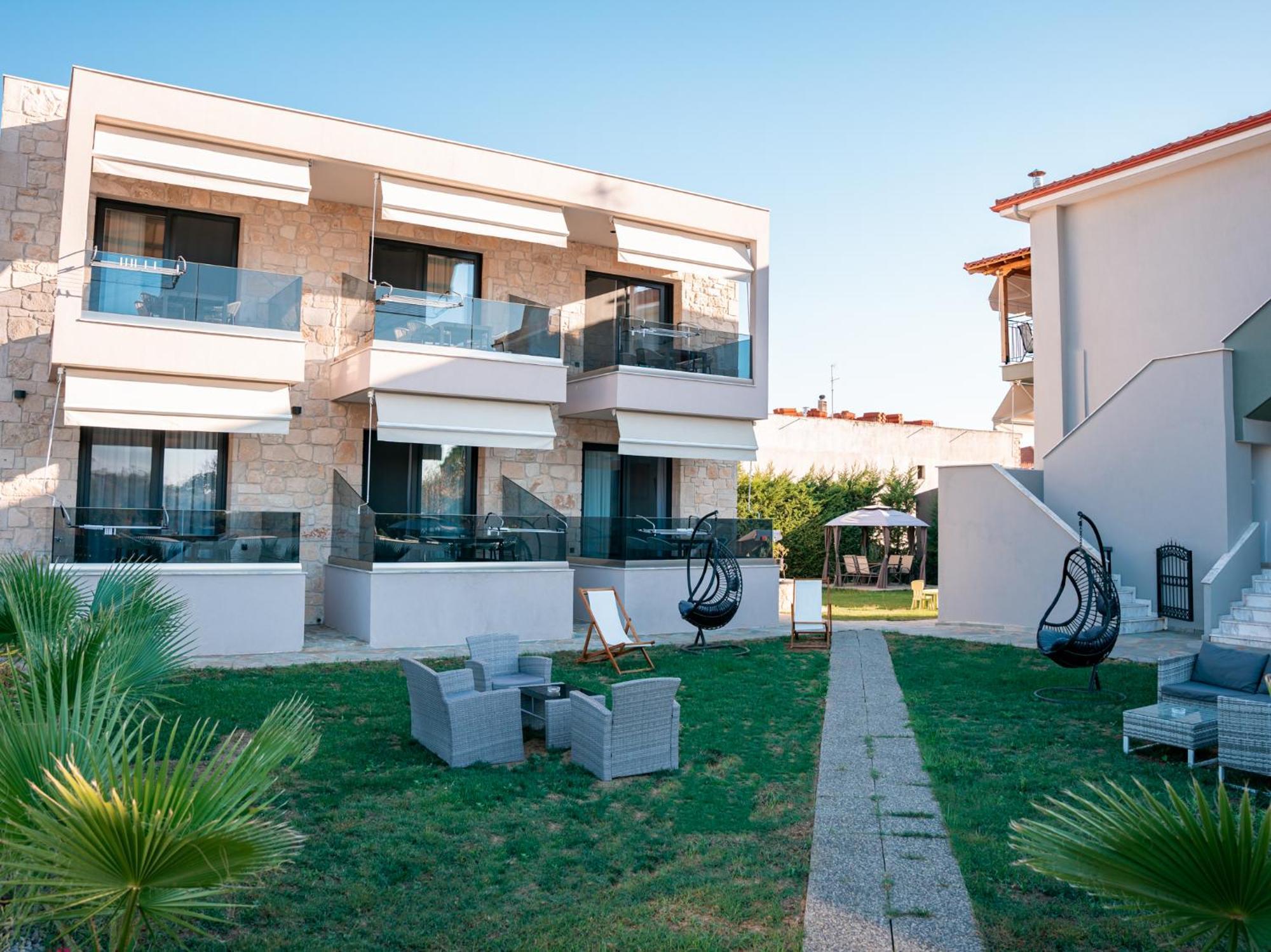 Antony'S Luxury Apartments Nikiti  Dış mekan fotoğraf