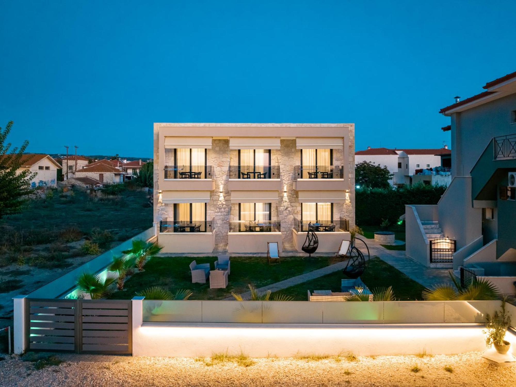 Antony'S Luxury Apartments Nikiti  Dış mekan fotoğraf