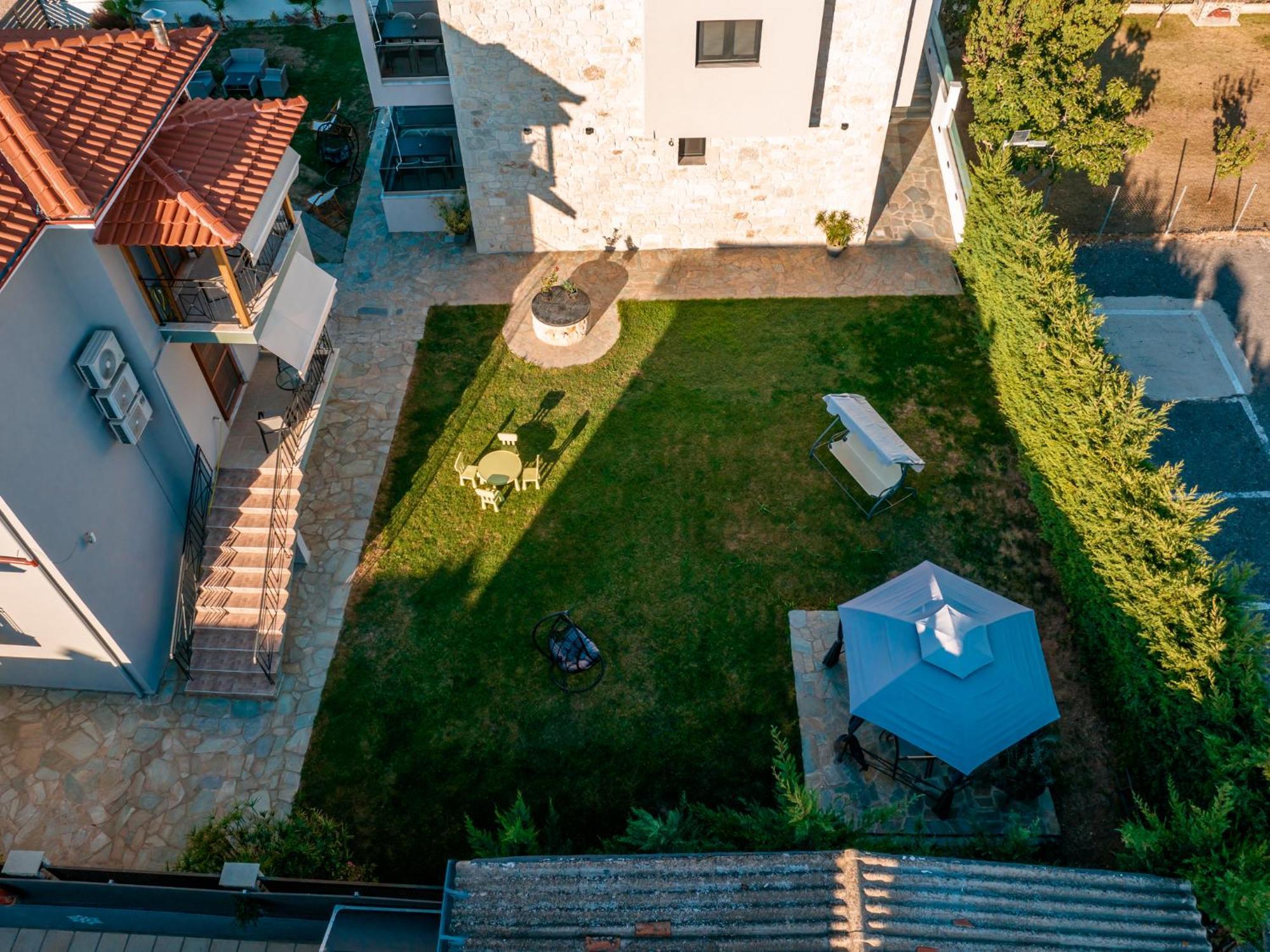 Antony'S Luxury Apartments Nikiti  Dış mekan fotoğraf
