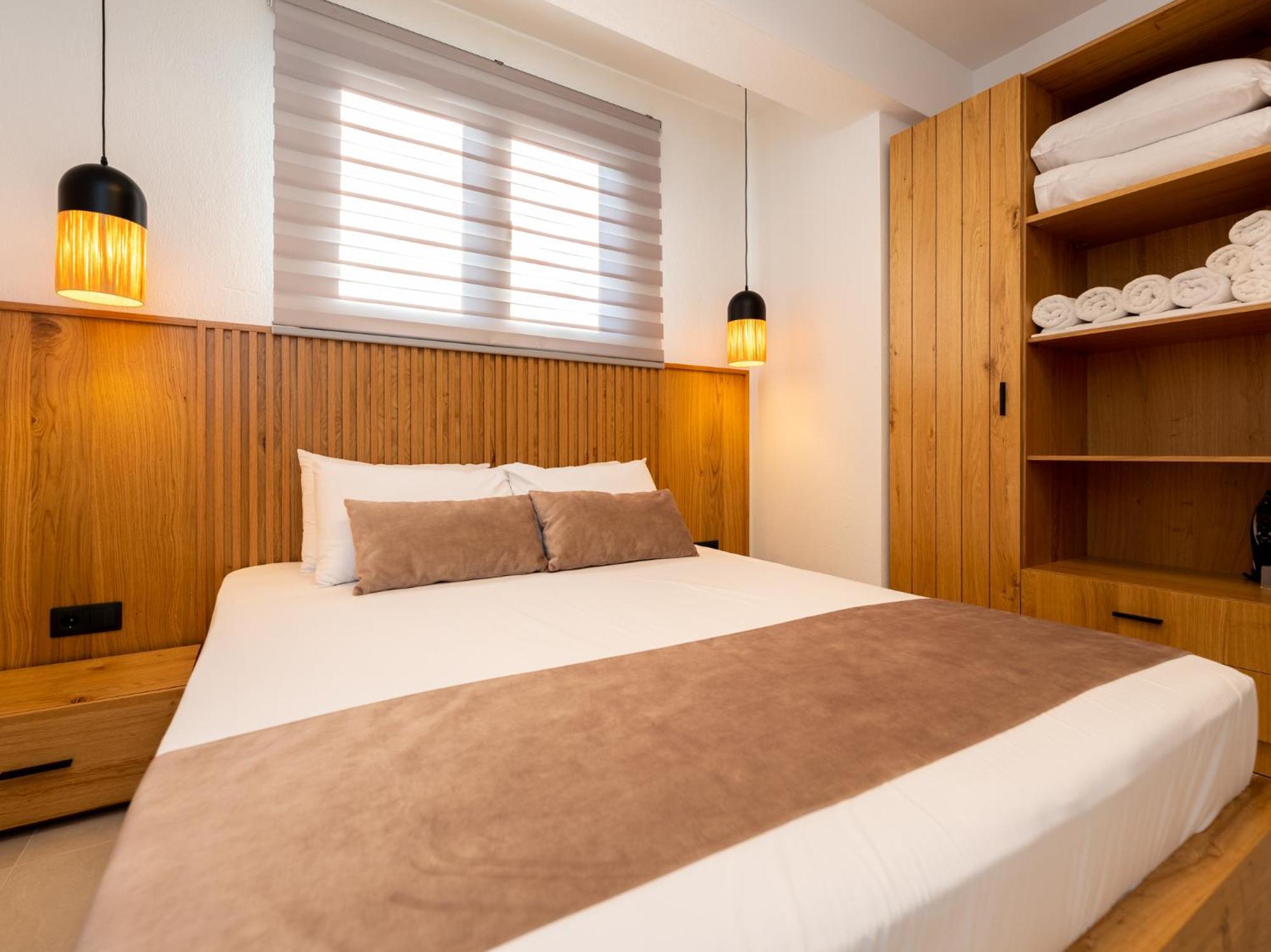 Antony'S Luxury Apartments Nikiti  Dış mekan fotoğraf